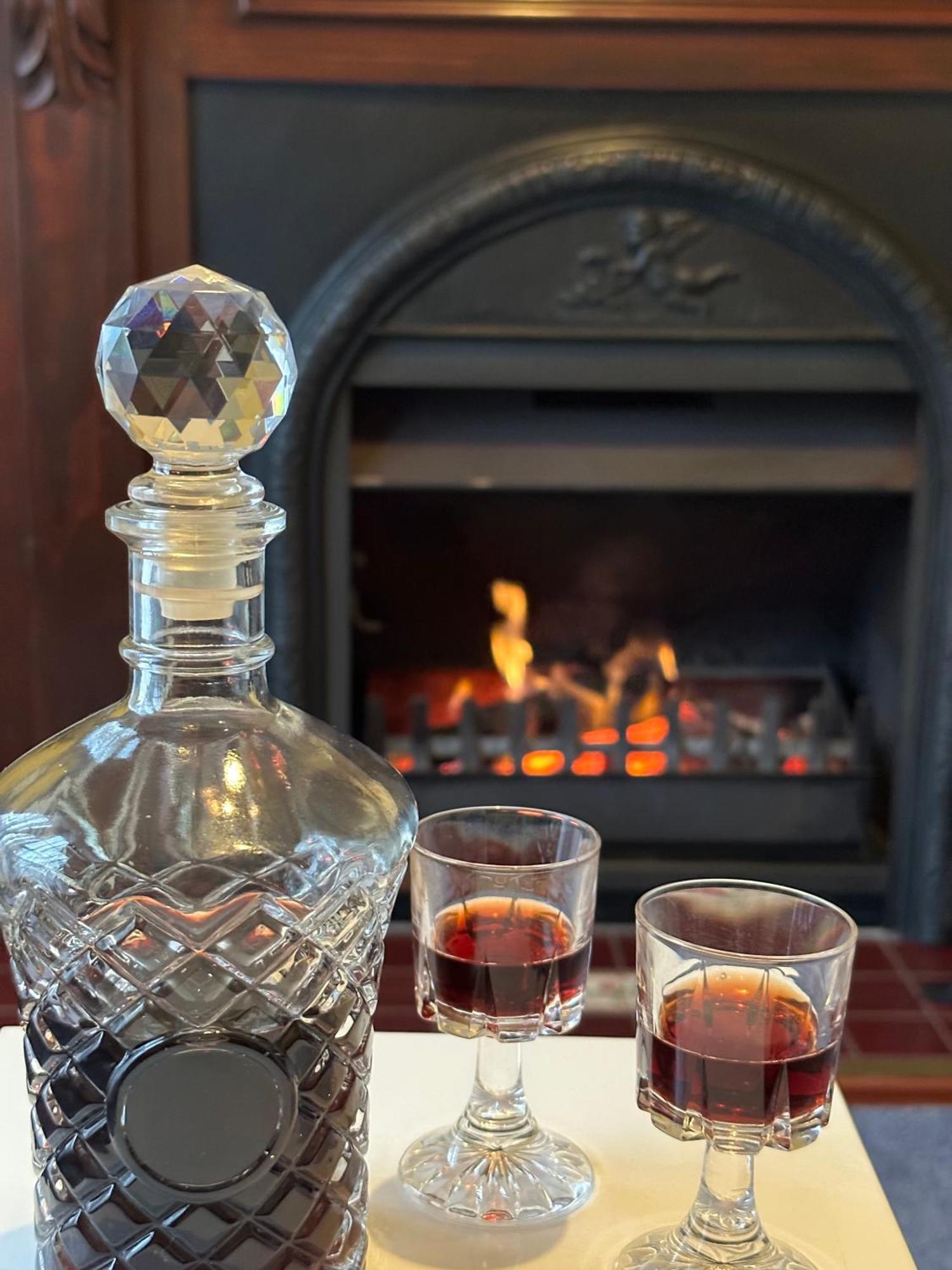Wine And Roses Bed And Breakfast Adelaide Esterno foto